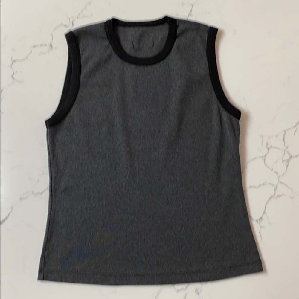 Danskin athletic sleeveless top-gray and black